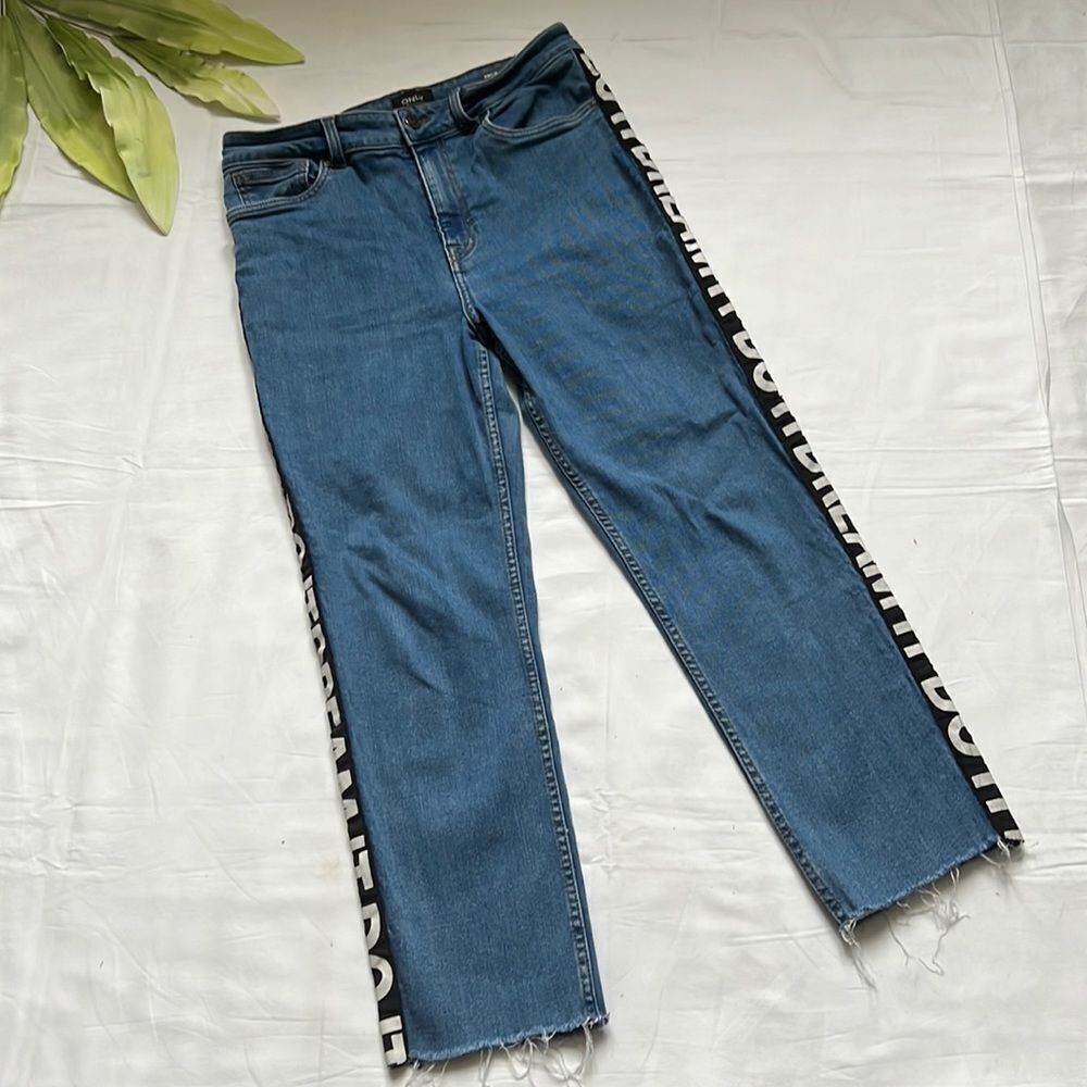 𝅺⭐️only High Waisted Straight Emilia Cropped Jeans⭐️